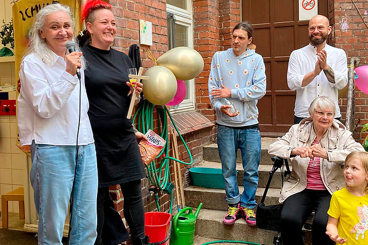 Ev. Kita Erlöser: "Abrissparty" am 9. Juli 2025 (© Christine Brügger) Ev. Kita Erlöser: "Abrissparty" am 9. Juli 2025 (© Christine Brügger)